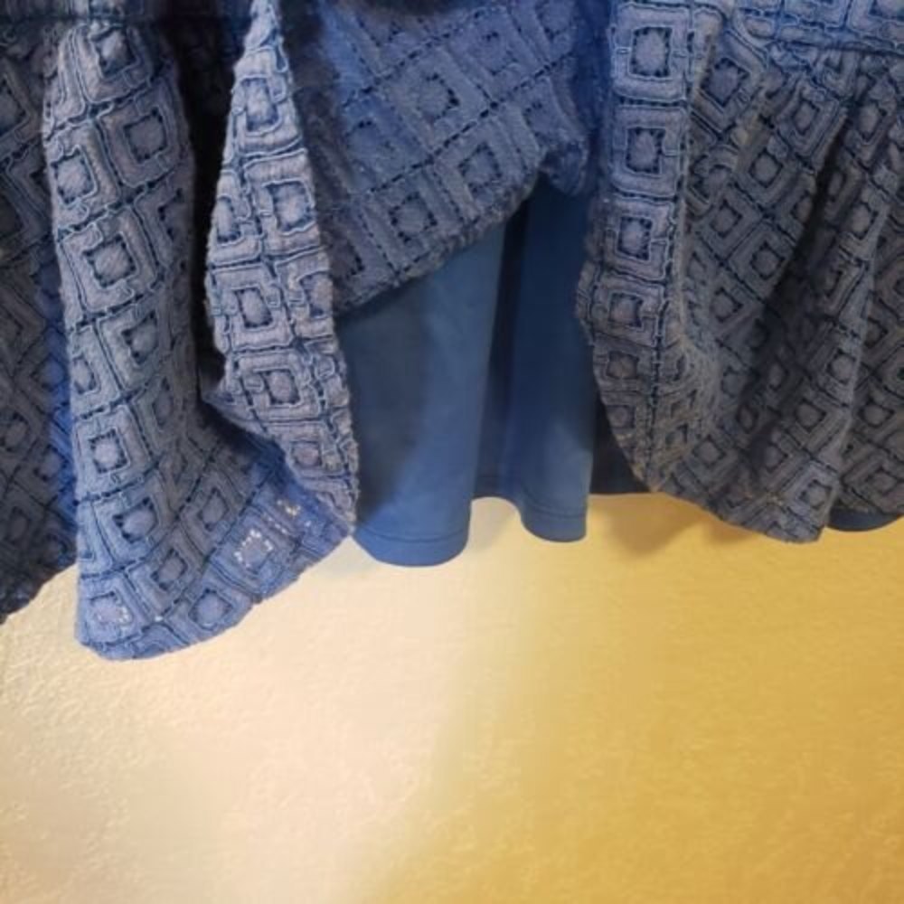 Masseys Women's Blue Crocheted Cold-Shoulder Ruffled Blouse Size 2X - Picture 9 of 9
